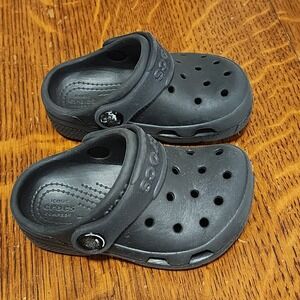 Crocs Classic Kids Black Clogs Child Size 6 Toddler Comfort Shoes Unisex Slip on